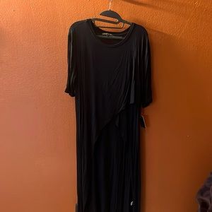 BRAND NEW with TAG L-XL ELITE COLLECTION black with a slit opening in the front